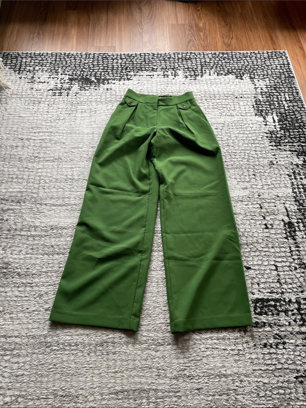 Wide Leg High-Waist Pants in Green